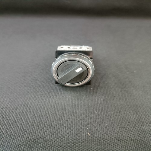 Công tắc xoay 2 vị trí phi 25 Hanyoung CRS-252A1