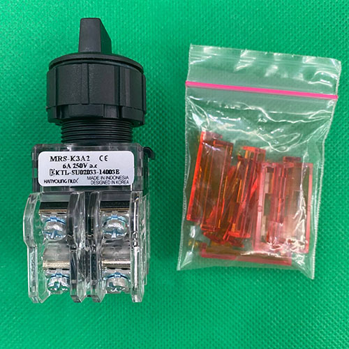 Công tắc xoay viền nhựa phi 25 Hanyoung MRS-K3A2