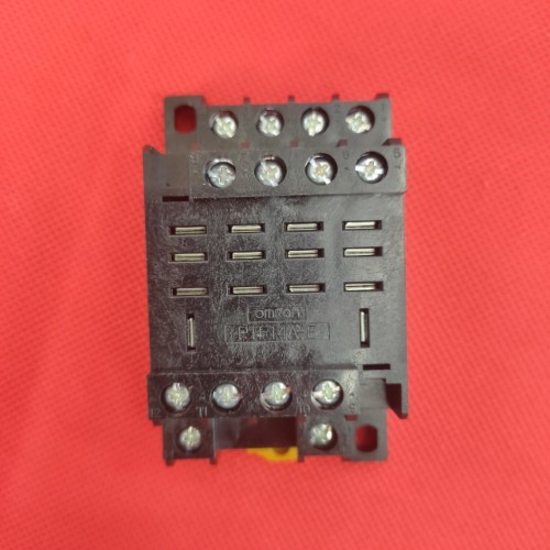Đế relay trung gian Omron PTF14A-E