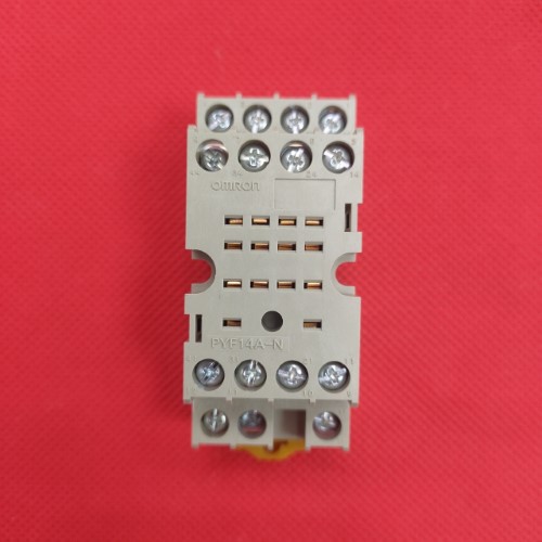 Đế relay trung gian Omron PYF14A-N