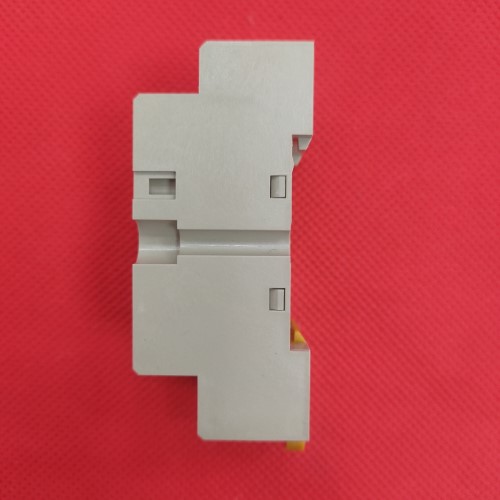 Đế relay trung gian Omron PYF14A-N