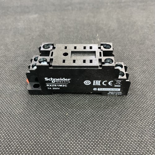 ĐẾ RELAY TRUNG GIAN SCHNEIDER RXZE1M2C
