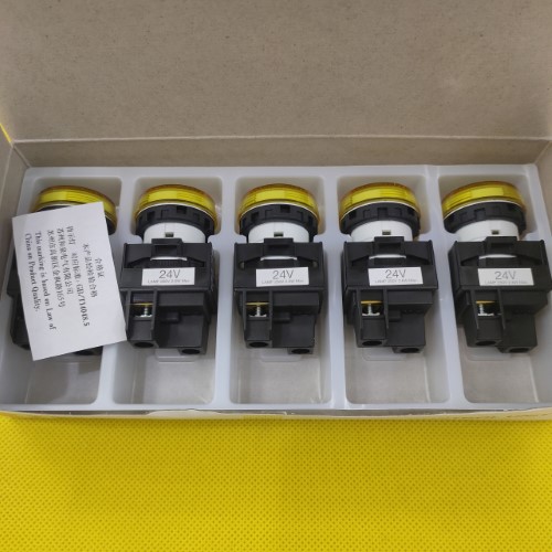 Đèn báo màu vàng,  không biến thế, IP65 ngoài mặt tủ, mặt phẳng YW1P-1EQ4Y