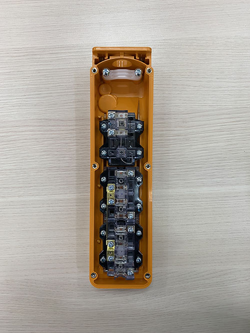 ĐIỀU KHIỂN CẦN TRỤC HANYOUNG HY-1026-ABB