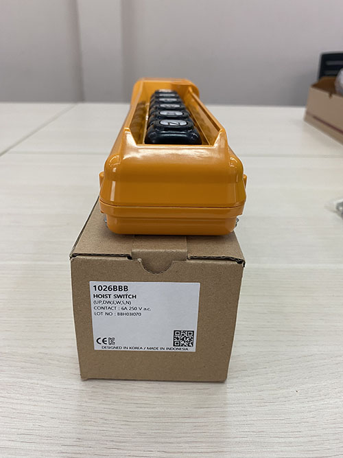 ĐIỀU KHIỂN CẦN TRỤC HANYOUNG HY-1026-BBB