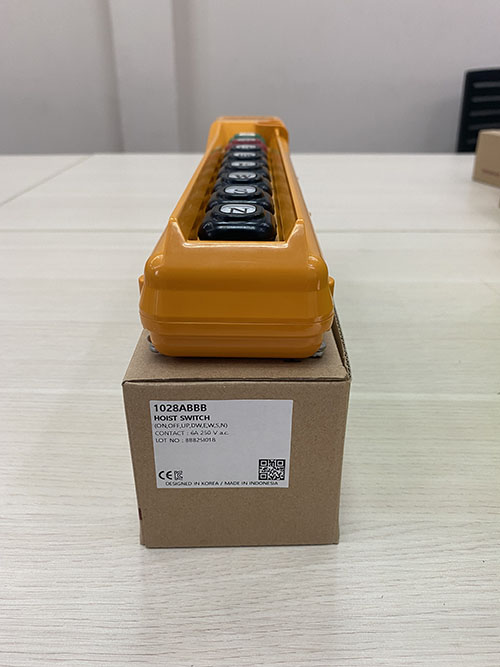 Điều khiển cần trục Hanyoung HY-1028-ABBB