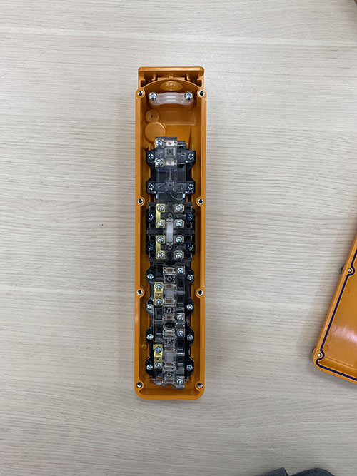 Điều khiển cần trục Hanyoung HY-1028-ADBB