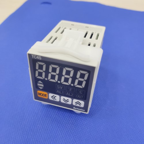 Điều khiển nhiệt độ Autonics TC4S-N4R
