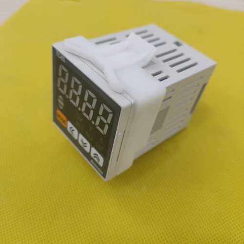 Điều khiển nhiệt độ Autonics TC4SP-12R