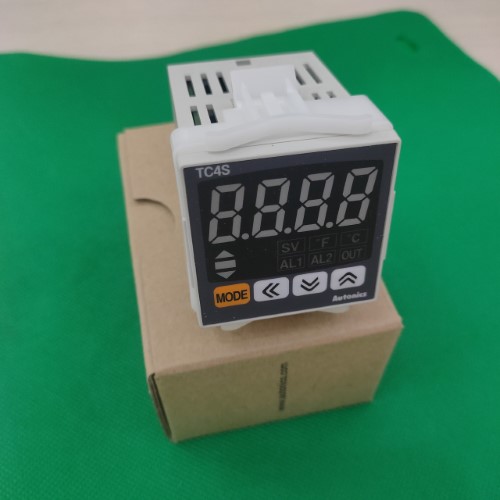 Điều khiển nhiệt độ Autonics TC4SP-N2N