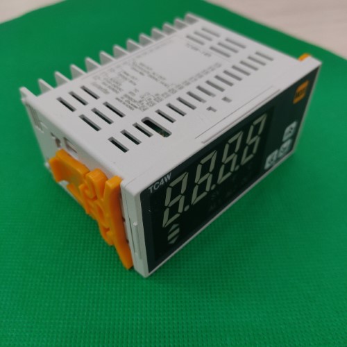 Điều khiển nhiệt độ Autonics TC4W-22R