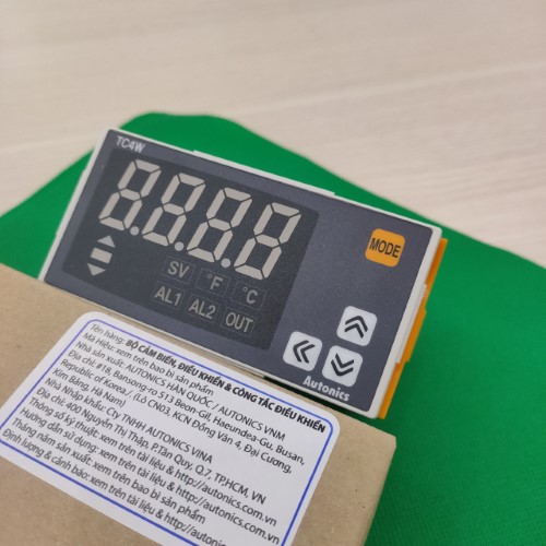 Điều khiển nhiệt độ Autonics TC4W-N2N