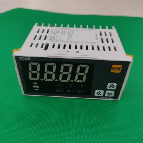 Điều khiển nhiệt độ Autonics TC4W-N4N