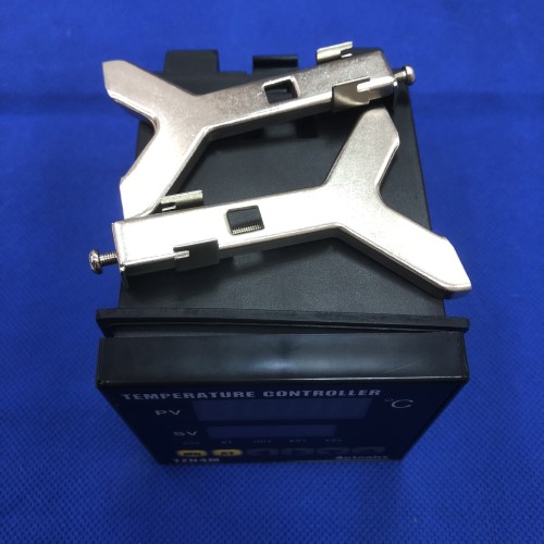 Bộ điều khiển nhiệt độ Autonics TZN4M-B4R