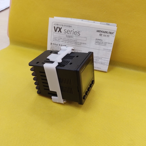 Điều khiển nhiệt độ Hanyoung VX4-UMNA-A2