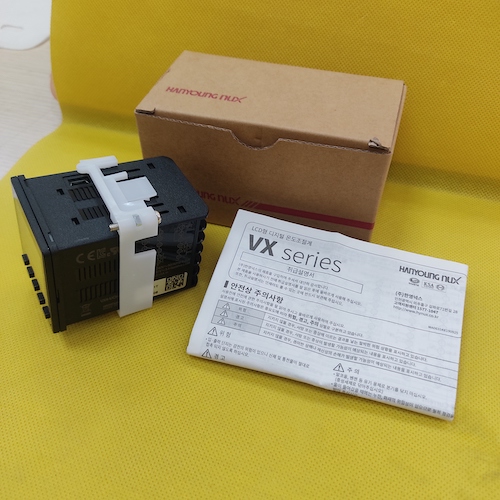 Điều khiển nhiệt độ kỹ thuật số Hanyoung VX4-UCMA-A1C