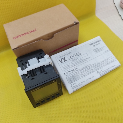 Điều khiển nhiệt độ kỹ thuật số Hanyoung VX4-UCNA-A1D2