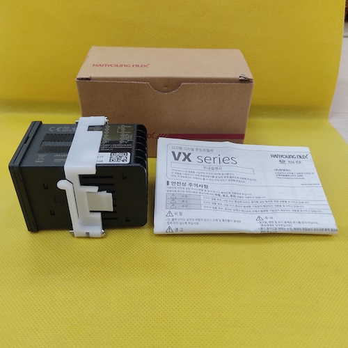 Điều khiển nhiệt độ kỹ thuật số Hanyoung VX4-UCNA-A1D2