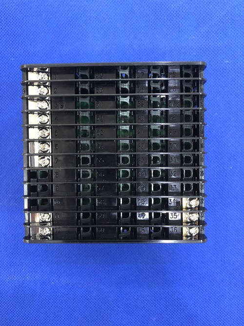 Điều khiển nhiệt độ kỹ thuật số Hanyoung VX9-UCMA-A2