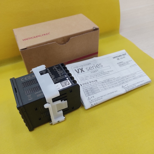 Đồng hồ điều khiển nhiệt độ Hanyoung VX4-UCNA-A1CH1