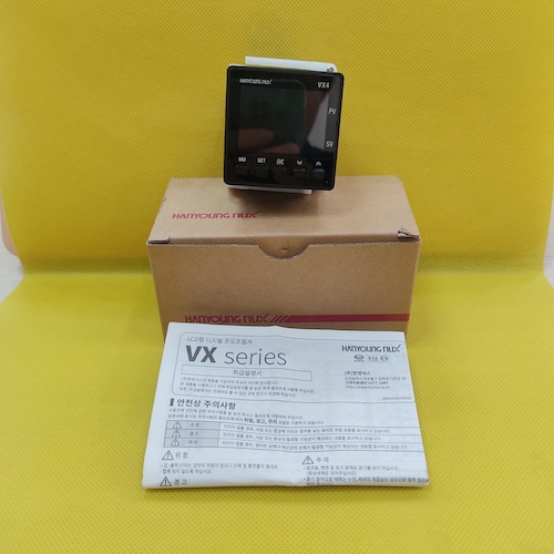 Đồng hồ điều khiển nhiệt độ Hanyoung VX4-UCNA-A1H1