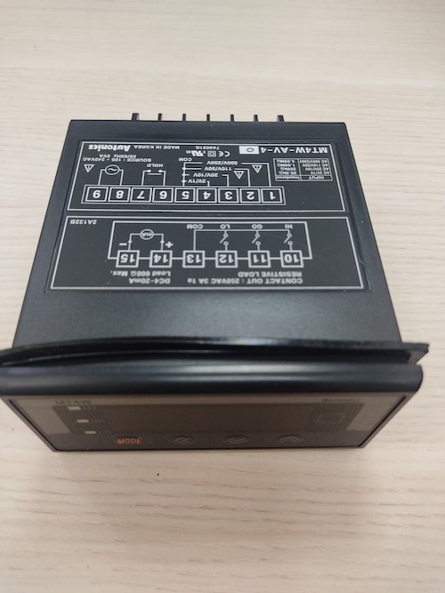 Đồng hồ đo đa năng Autonics MT4W-AV-40