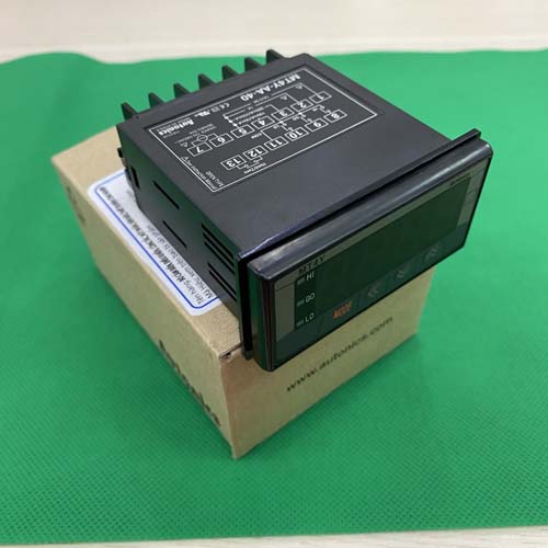 Đồng hồ đo đa năng Autonics MT4W-DA-18