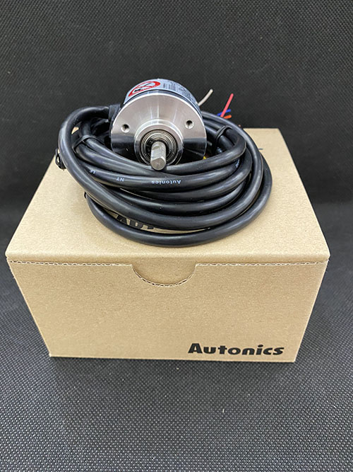 Bộ mã hóa vòng quay tương đối 40mm (Loại trục) Autonics E40S6-1024-6-L-5
