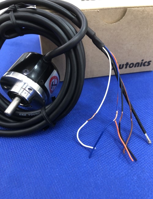 Bộ mã hóa vòng quay tương đối 40mm (Loại trục) Autonics E40S6-2500-6-L-5