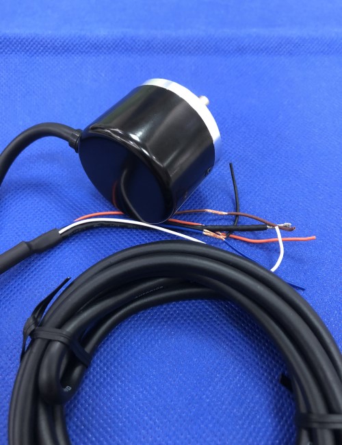 Bộ mã hóa vòng quay tương đối 40mm (Loại trục) Autonics E40S6-2500-6-L-5