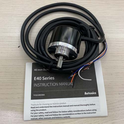 Bộ mã hóa vòng quay tương đối 50mm (Loại trục) Autonics E50S8-60-3-T-24
