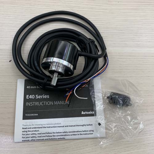 Bộ mã hóa vòng quay tương đối 50mm (Loại trục) Autonics E50S8-600-3-N-24