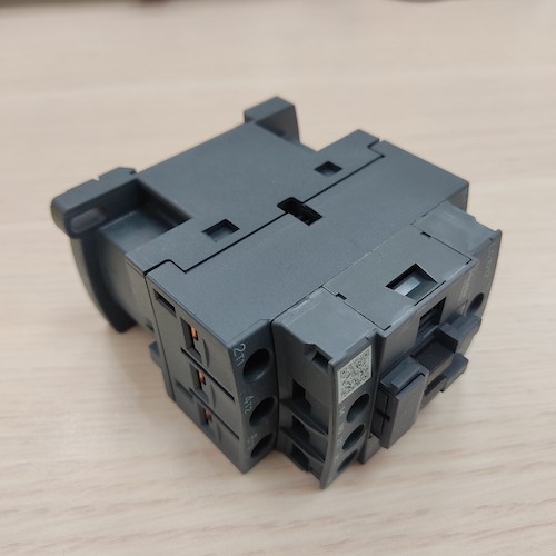 Khởi động từ 3 pha Schneider LC1D12M7