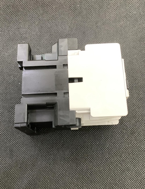 Khởi động từ Cheil CMC22N