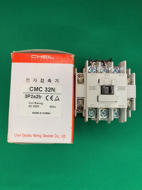 Khởi động từ Cheil CMC32N
