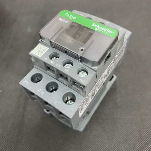 Khởi động từ Schneider LC1D25M7