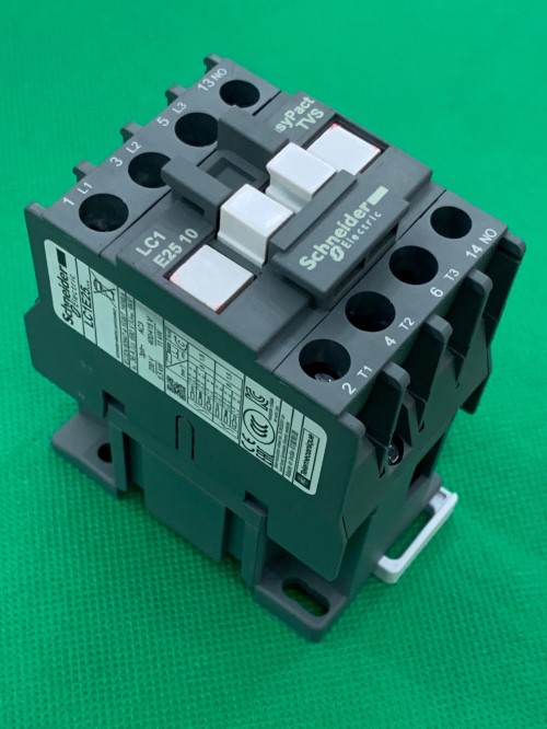 Khởi động từ Schneider LC1E2510M5