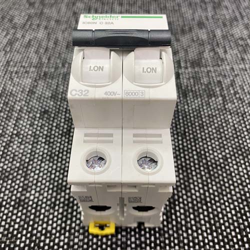 MCB dòng Acti9 iC60N Schneider A9F74232