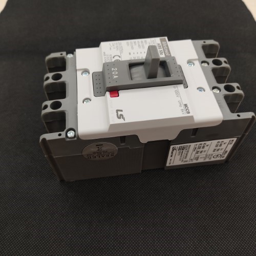 Cầu dao điện MCCB 3 pha LS ABS53C-20A