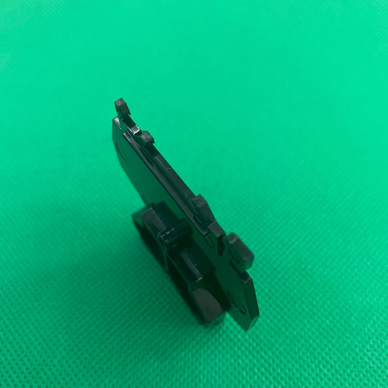 Nắp ngoài chặn cho domino tép HYBT-12A/ B