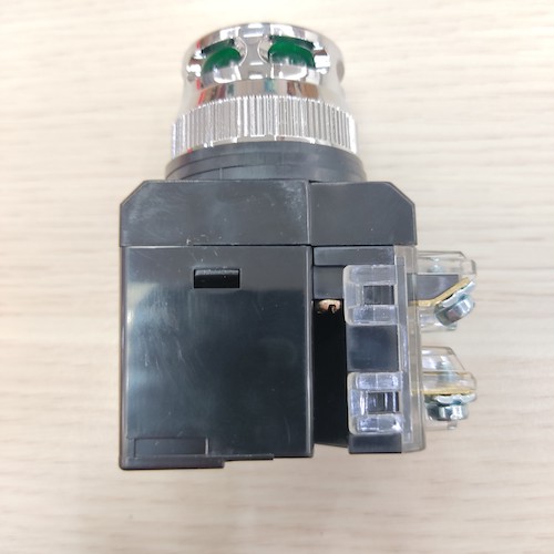 Nút nhấn có đèn LED màu xanh phi 30 CR-304-A0-G