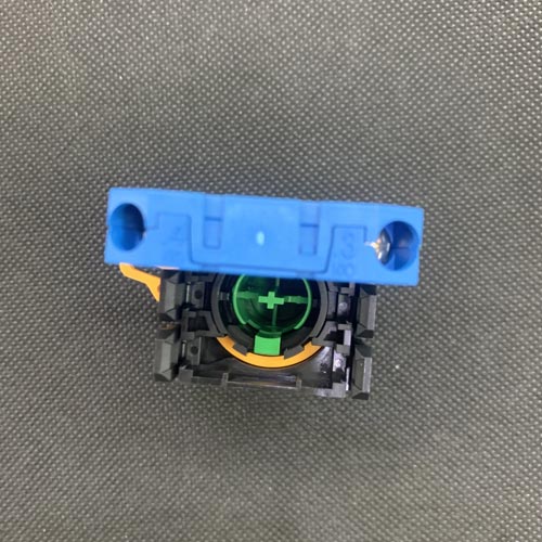 Nút nhấn không đèn, nhấn nhả, IP65 ngoài mặt tủ, màu xanh YW1B-M1E10G