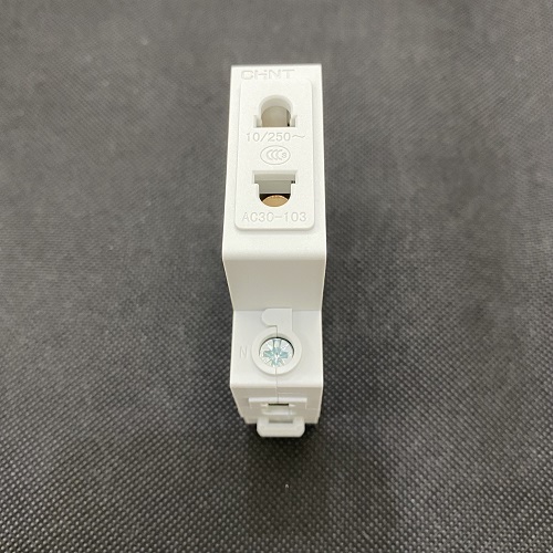 Ổ cắm 2 chấu Chint AC30-103