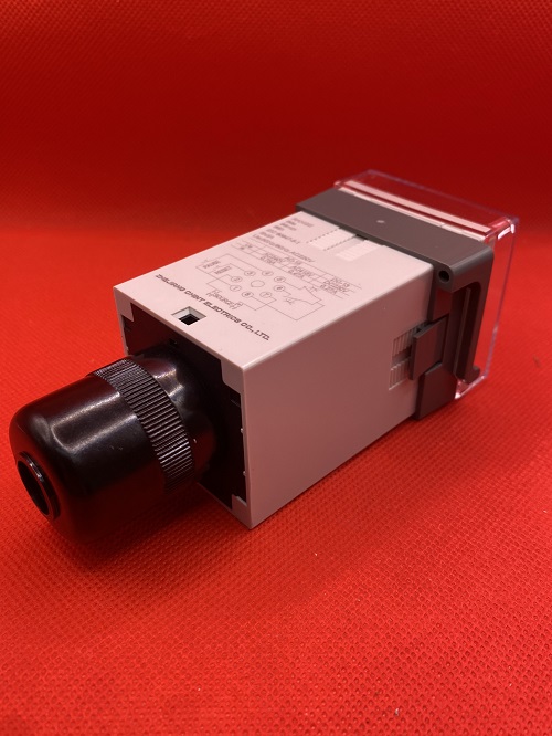 Relay thời gian Chint 2T JSS48A-S AC220V