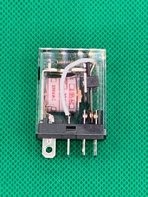 RELAY TRUNG GIAN JQX-13F/2Z PLU AC220V