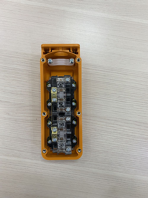 Tay bấm cầu trục Hanyoung HY-P1024BB