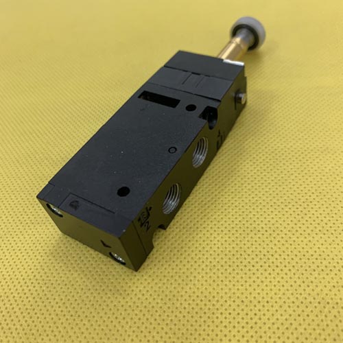 Van điện từ 5 cửa 2 vị trí Parker PHS-510S-6-220V