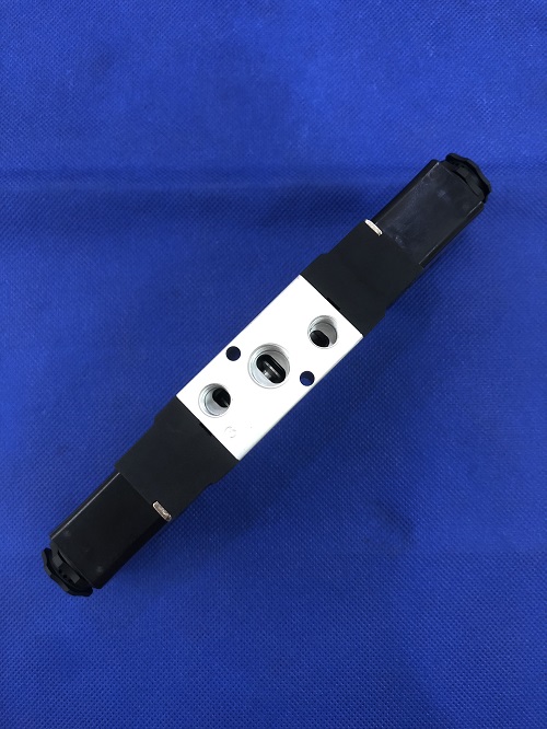 Van điện từ 5 cửa 2 vị trí Parker PHS-520D-02-220V