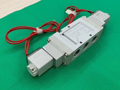 Van điện từ Tpc RDS5220-2G-04